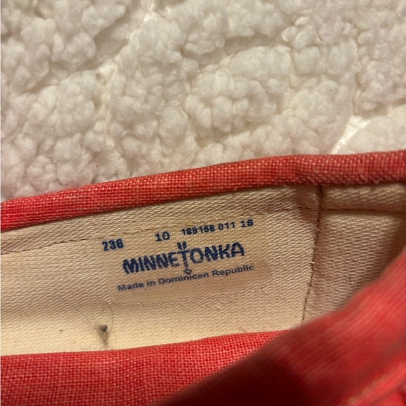 MinnieTonka Ciral colored shoes. New never worn - Picture 3 of 5